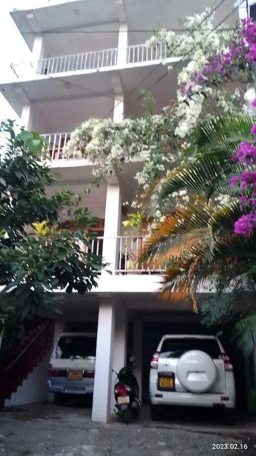 Old Town Hotel Kandy Exterior foto